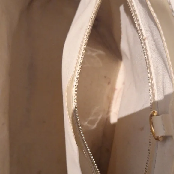 Louis Vuitton Cream Iridescent Patent Leather Tote - Picture 14 of 16